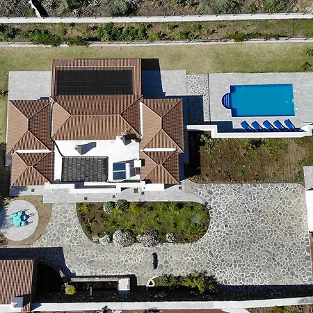 Javier La Palma Villa *